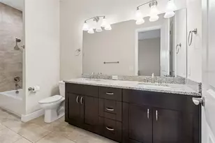 13047 Sanctuary Village Ln, Tampa, FL 33624 - Photo 15