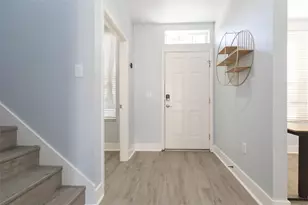 10020 Tate Ln, Tampa, FL 33626 - Photo 3