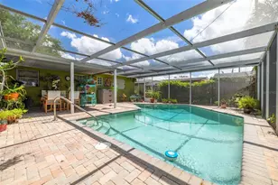 12698 81st Ave, Seminole, FL 33776 - Photo 13