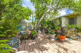 12698 81st Ave, Seminole, FL 33776 - Photo 19