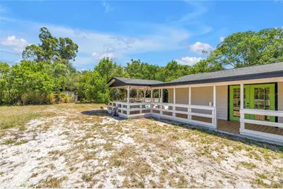 687 Jasmine Way S, Saint Petersburg, FL 33705 - Photo 7