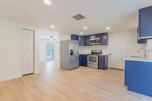 6304 Florida Cir W, Apollo Beach, FL 33572 - Photo 13