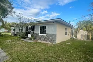 3995 40th St N, Saint Petersburg, FL 33714 - Photo 3