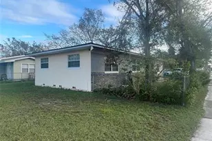 3995 40th St N, Saint Petersburg, FL 33714 - Photo 13
