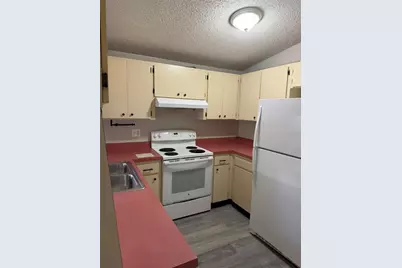 9601 Shalimar Court, Tampa, FL 33615 - Photo 9
