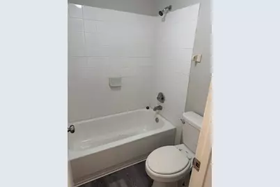 9601 Shalimar Court, Tampa, FL 33615 - Photo 11