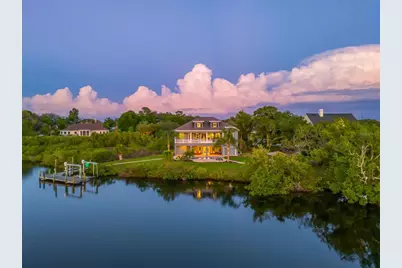 1462 N Jasmine Avenue, Tarpon Springs, FL 34689 - Photo 1