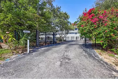 4863 W Flamingo Road #2, Tampa, FL 33611 - Photo 45