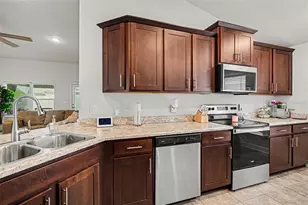 284 Citrus Pointe Dr, Haines City, FL 33844 - Photo 13