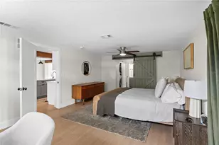 3320 W Ballast Point Blvd, Tampa, FL 33611 - Photo 9
