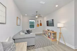 2407 W Gray St, Tampa, FL 33609 - Photo 31