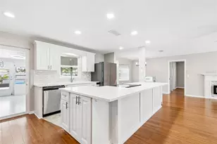 1110 McCarty St, Dunedin, FL 34698 - Photo 9