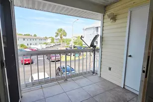 6802 Stonesthrow Cir N, Saint Petersburg, FL 33710 - Photo 29