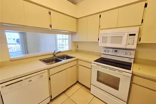 6802 Stonesthrow Cir N, Saint Petersburg, FL 33710 - Photo 7