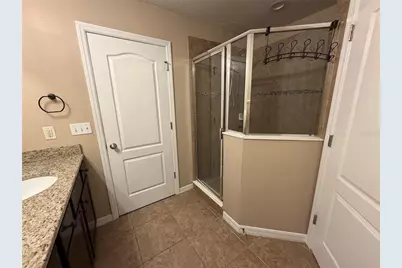 10273 Villa Palazzo Court, Tampa, FL 33615 - Photo 21