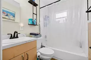 1901 Melrose Ave S, Saint Petersburg, FL 33712 - Photo 11
