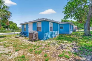 1901 Melrose Ave S, Saint Petersburg, FL 33712 - Photo 3