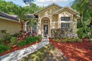 3319 Laurelwood Ct, Tarpon Springs, FL 34688 - Photo 3