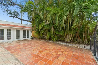 2434 W Prospect Road, Tampa, FL 33629 - Photo 25
