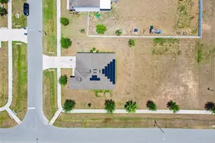 903 Shimmering Oaks Ln, Seffner, FL 33584 - Photo 35