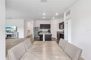 903 Shimmering Oaks Ln, Seffner, FL 33584 - Photo 15