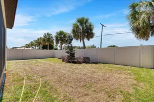 17410 Holly Wl Ave, Wimauma, FL 33598 - Photo 29