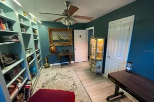 1465 15th St S, Saint Petersburg, FL 33705 - Photo 7