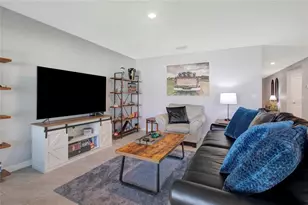 9206 Mission Bay Pl, Tampa, FL 33637 - Photo 11