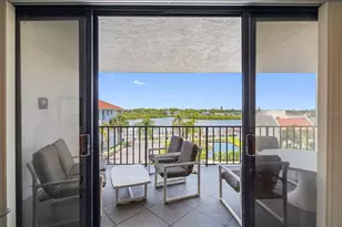 19111 Vista Bay Dr, Indian Shores, FL 33785 - Photo 11