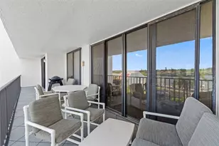 19111 Vista Bay Dr, Indian Shores, FL 33785 - Photo 15