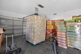 6310 Pershing St NE, Saint Petersburg, FL 33702 - Photo 15