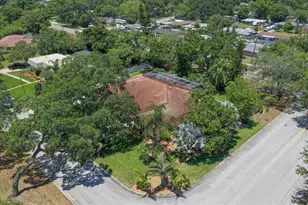 2400 Sherwood Ln, Clearwater, FL 33764 - Photo 61
