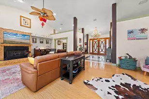 2400 Sherwood Ln, Clearwater, FL 33764 - Photo 9