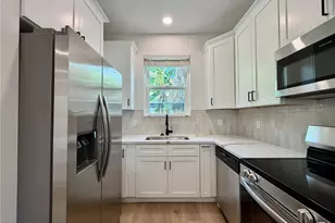 2846 30th Ave N, Saint Petersburg, FL 33713 - Photo 9