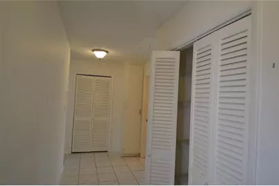 329 Moorings Cove Drive, Tarpon Springs, FL 34689 - Photo 9