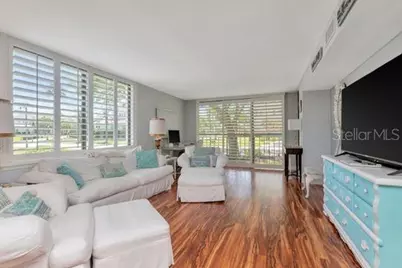 220 Belleview Boulevard #203, Belleair, FL 33756 - Photo 13