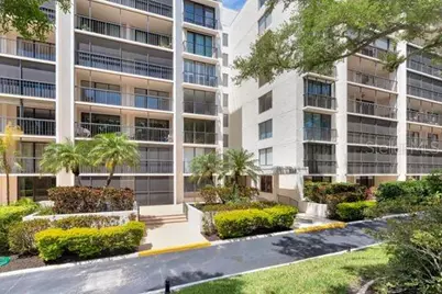 220 Belleview Boulevard #203, Belleair, FL 33756 - Photo 3