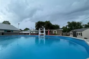 8002 48th Ave N, Saint Petersburg, FL 33709 - Photo 21