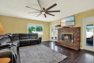 6240 39th Ave N, Saint Petersburg, FL 33709 - Photo 7