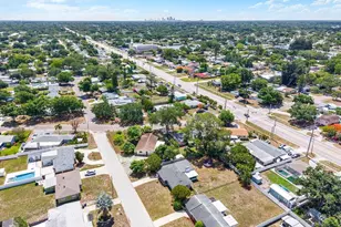 6240 39th Ave N, Saint Petersburg, FL 33709 - Photo 33