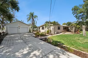 21128 Niles Ave, Mount Dora, FL 32757 - Photo 1