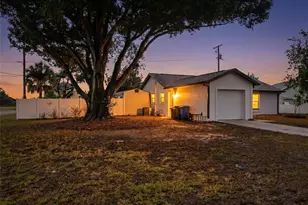 217 Francis Dr, Apollo Beach, FL 33572 - Photo 1