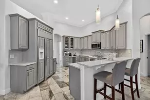 17912 Arbor Haven Dr, Tampa, FL 33647 - Photo 5