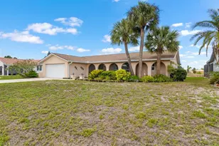 736 Flamingo Dr, Apollo Beach, FL 33572 - Photo 3