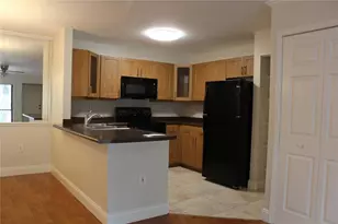 5602 Baywater Dr, Tampa, FL 33615 - Photo 5