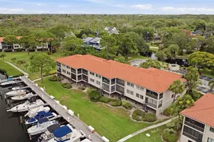 1802 Mariner Dr E, Tarpon Springs, FL 34689 - Photo 29
