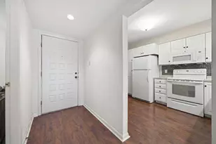 1802 Mariner Dr E, Tarpon Springs, FL 34689 - Photo 5