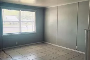 5237 1st St, Zephyrhills, FL 33542 - Photo 5