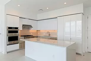 400 Central Ave, Saint Petersburg, FL 33701 - Photo 13