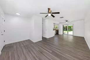 1414 Castleworks Ln, Tarpon Springs, FL 34689 - Photo 3